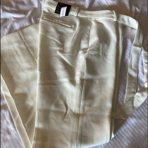 NWT: BANANA REPUBLIC WHITE TROUSERS #✌🏽❤️